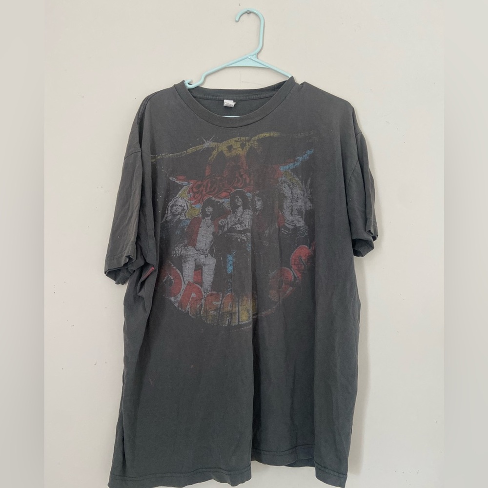 The perfect graphic tee